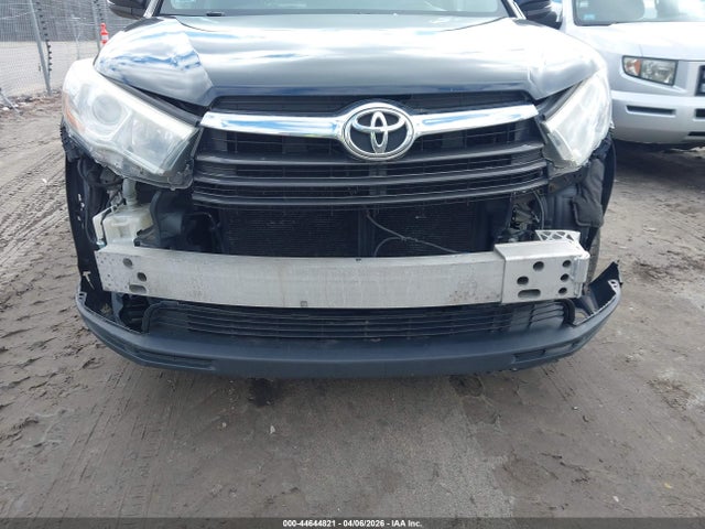 Toyota Highlander Le V6 2015 5TDBKRFH4FS098945 Image 20