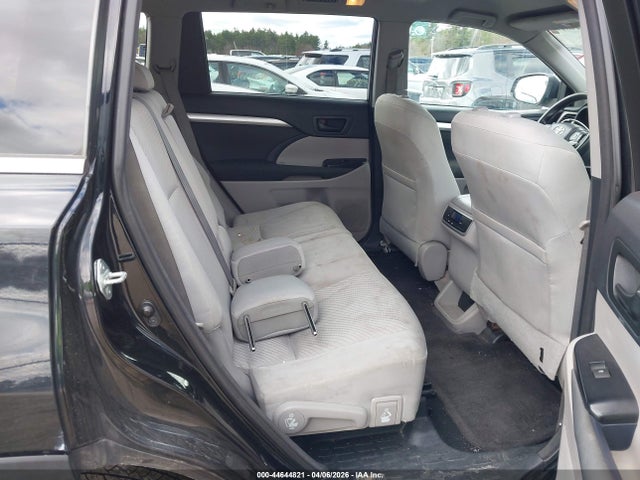 Toyota Highlander Le V6 2015 5TDBKRFH4FS098945 Image 8