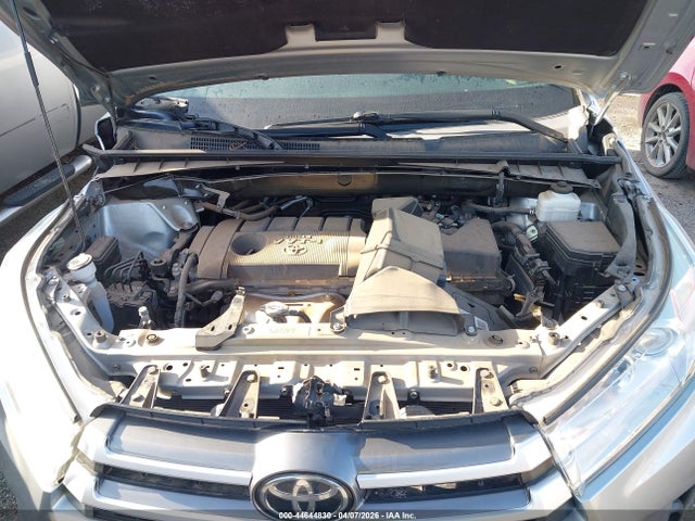 2019 Toyota Highlander Le მანქანა იყიდება აუქციონზე, vin: 5TDZARFHXKS057232, აუქციონის ნომერი: 44644830