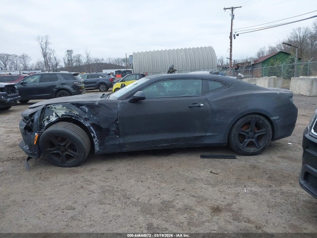 44644872 :رقم المزاد ، 1G1FD1RS9J0122102 vin ، 2018 Chevrolet Camaro 2lt مزاد بيع