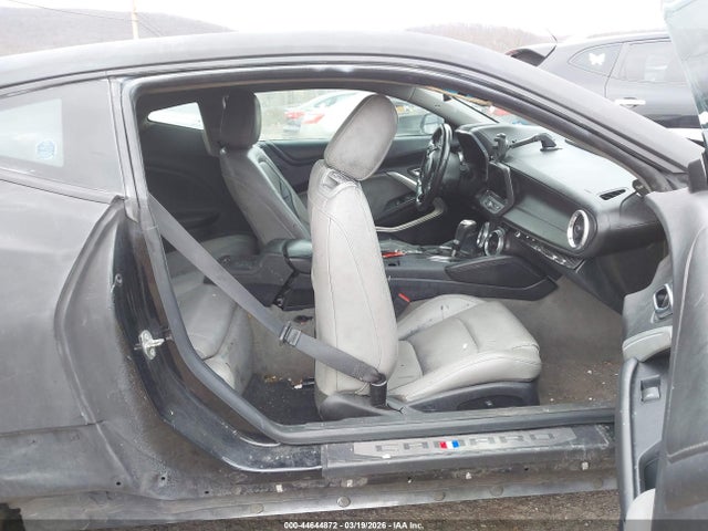 44644872 :رقم المزاد ، 1G1FD1RS9J0122102 vin ، 2018 Chevrolet Camaro 2lt مزاد بيع