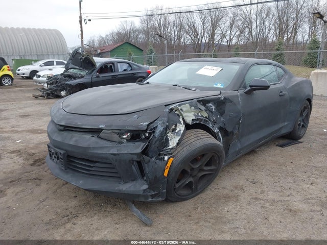44644872 :رقم المزاد ، 1G1FD1RS9J0122102 vin ، 2018 Chevrolet Camaro 2lt مزاد بيع