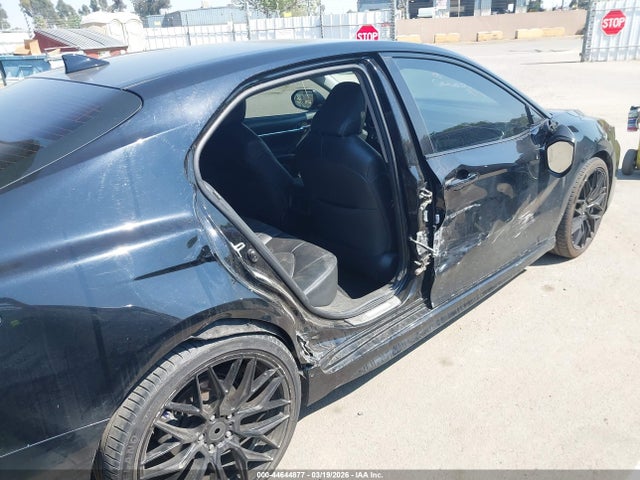 4T1B61HK2JU512965 Toyota CAMRY XSE