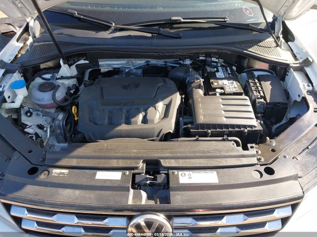 2018 VOLKSWAGEN TIGUAN 3VV3B7AX8JM047000 Photo 9