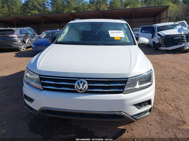 44644880 :رقم المزاد ، 3VV3B7AX8JM047000 vin ، 2018 Volkswagen Tiguan 2.0t Se/2.0t Sel مزاد بيع