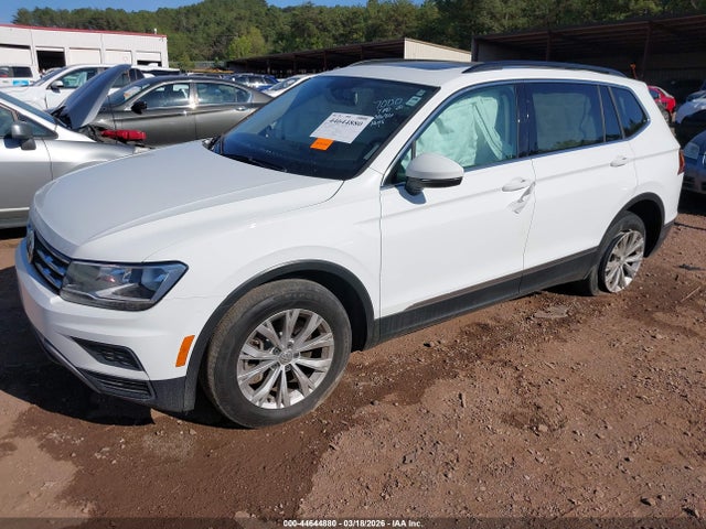 2018 VOLKSWAGEN TIGUAN 3VV3B7AX8JM047000 Photo 1