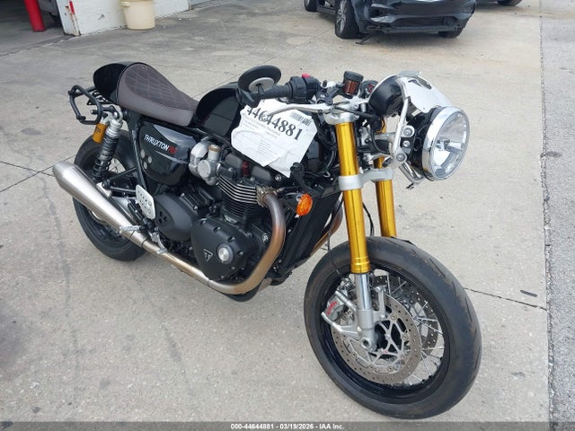 2022 TRIUMPH MOTORCYCLE THRUXTON SMTD56HR1NTAV9514