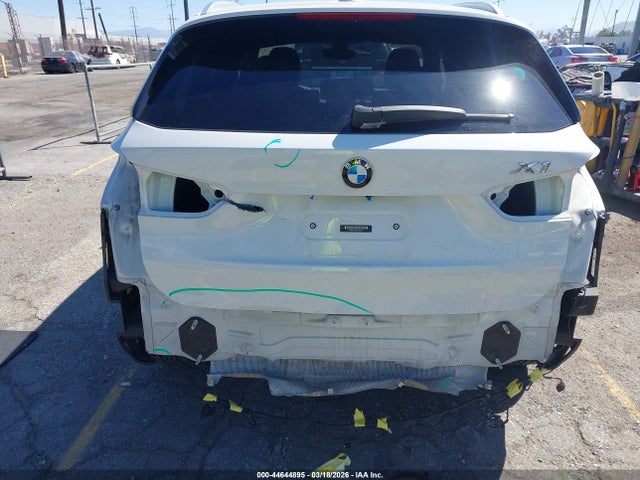 2017 BMW X1 WBXHU7C34H5H33341 Photo 5