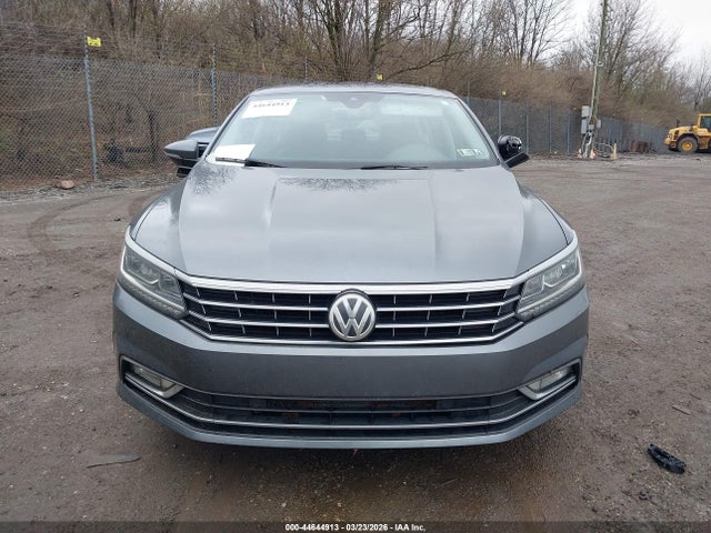Продаж на аукціоні авто 2017 Volkswagen Passat 1.8t Sel Premium, vin: 1VWCT7A34HC039008, номер лоту: 44644913
