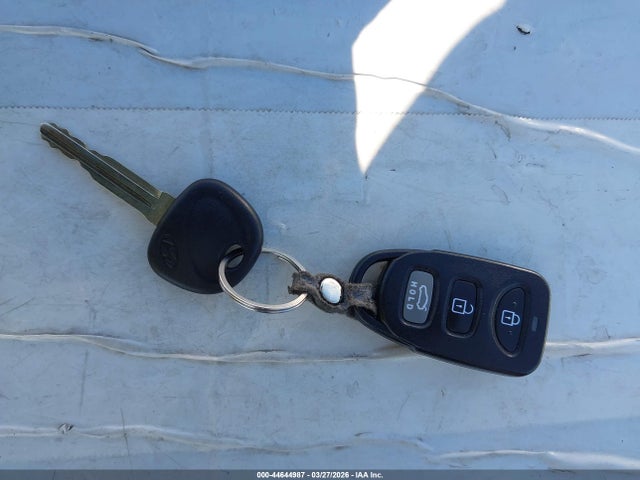 5NPD84LF0HH184310 Hyundai ELANTRA SE