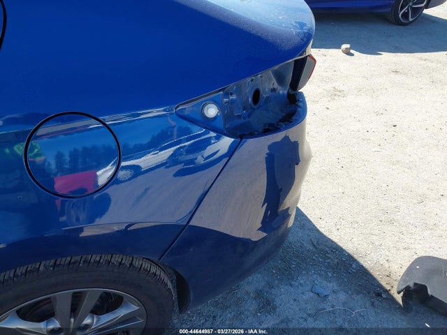 5NPD84LF0HH184310 Hyundai ELANTRA SE