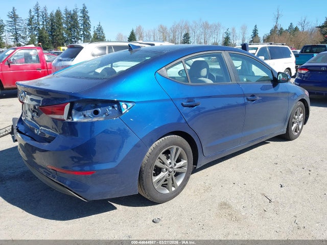 5NPD84LF0HH184310 Hyundai ELANTRA SE