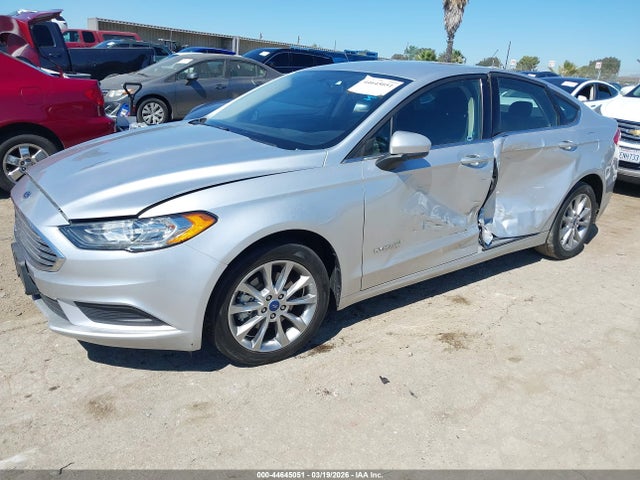 Ford Fusion Hybrid Se 2017 3FA6P0LU6HR379446 Image 2