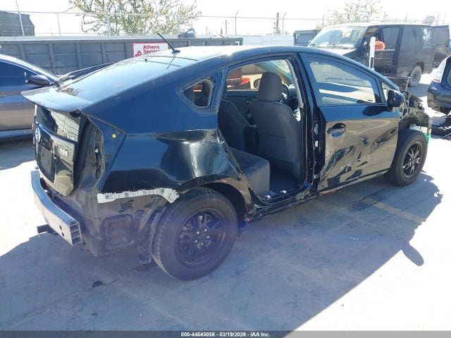 2015 TOYOTA PRIUS JTDKN3DU3F0472825 Photo 3