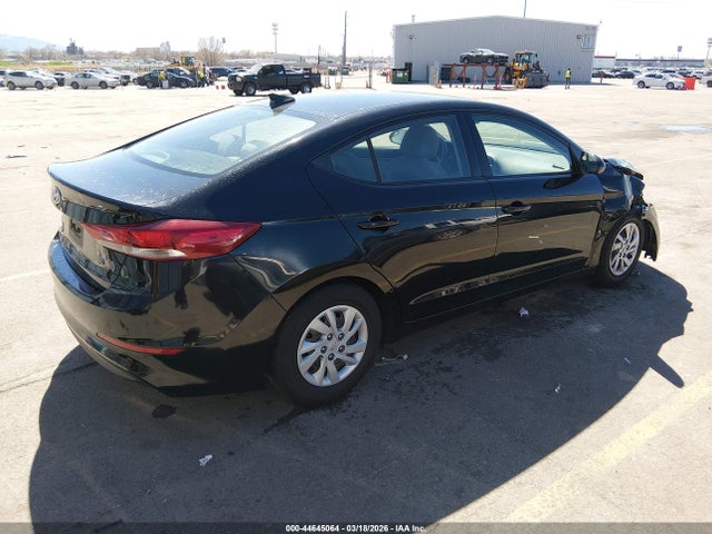 5NPD74LF9JH370307 Hyundai ELANTRA SE