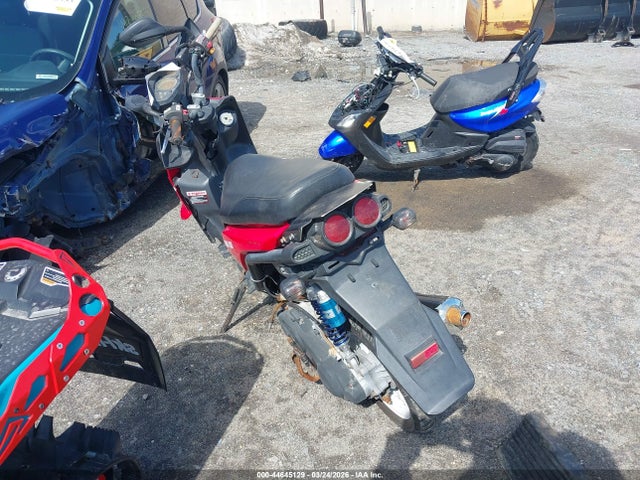 Yngf 49cc Scooter 2018 LL0TCAPD6JY114001 Image 12