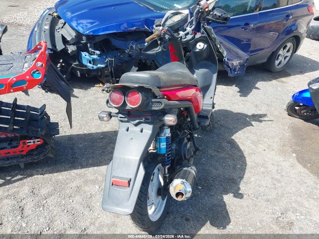 Yngf 49cc Scooter 2018 LL0TCAPD6JY114001 Image 4