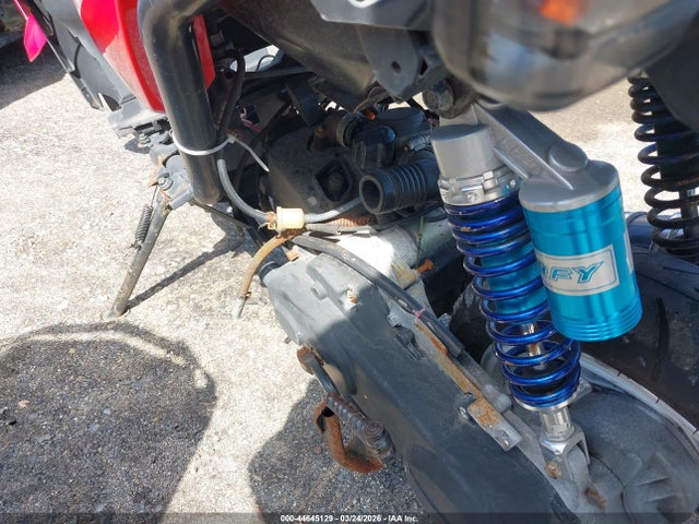 Yngf 49cc Scooter 2018 LL0TCAPD6JY114001 Image 9