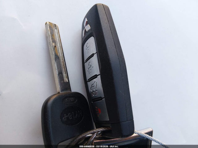 2023 MITSUBISHI OUTLANDER JA4J3UA83PZ050530 Photo 10