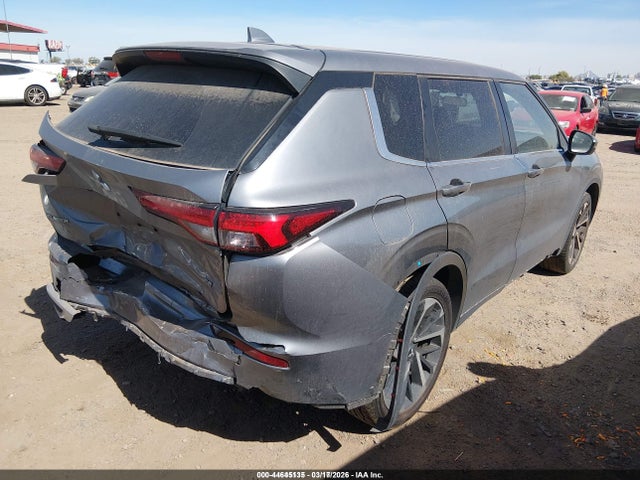 2023 MITSUBISHI OUTLANDER JA4J3UA83PZ050530 Photo 3