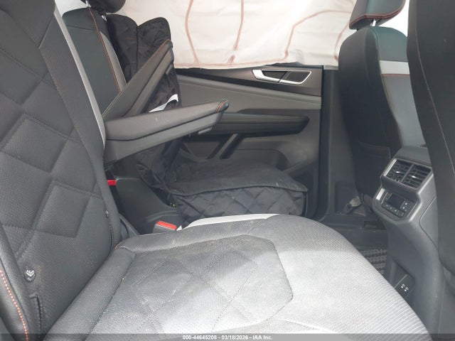 44645208 :رقم المزاد ، 1V2GR2CA5RC620714 vin ، 2024 Volkswagen Atlas 2.0t Peak Edition Sel مزاد بيع