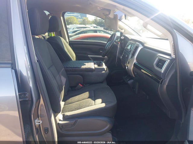 1N6AA1EK8HN552858 Nissan TITAN SV