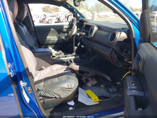 3TMCZ5ANXHM053811 Toyota Tacoma Trd Off Road