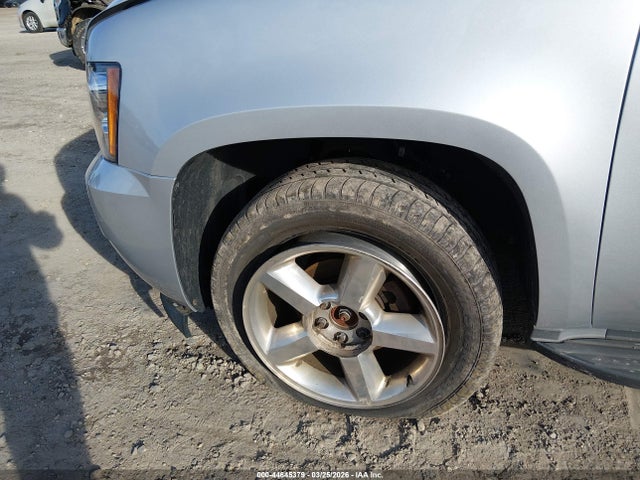 Продаж на аукціоні авто 2013 Chevrolet Tahoe Ltz, vin: 1GNSKCE02DR295138, номер лоту: 44645379