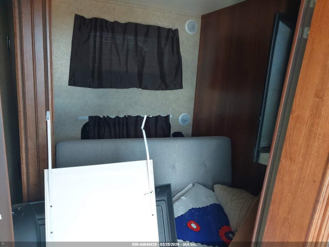 2016 Jayco Other მანქანა იყიდება აუქციონზე, vin: 1UJCJ0BU4G1WA0093, აუქციონის ნომერი: 44645435