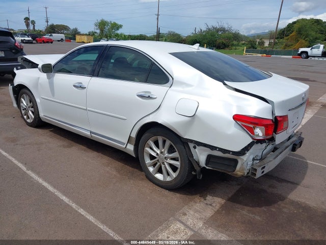 44645449 :رقم المزاد ، JTHBK1EG2B2461754 vin ، 2011 Lexus Es 350 مزاد بيع