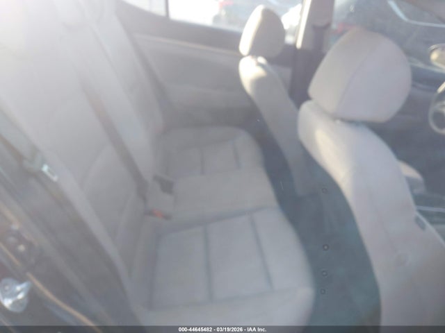 Продажа на аукционе авто 2018 Hyundai Elantra Sel, vin: KMHD84LF2JU513595, номер лота: 44645482
