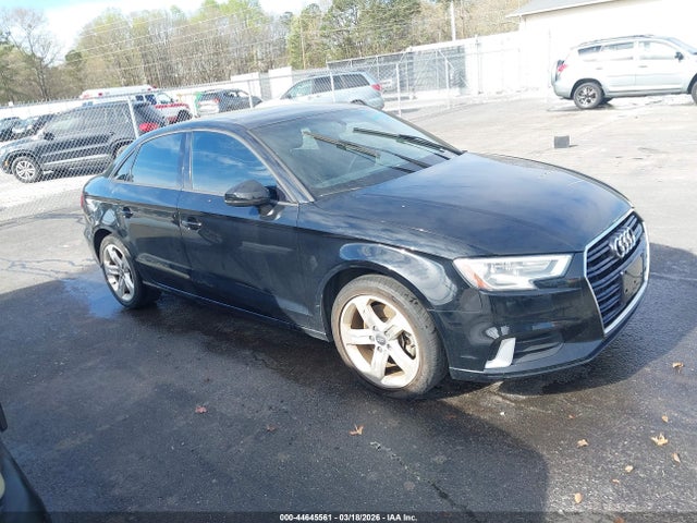 2018 AUDI A3 WAUAUGFF6J1002969