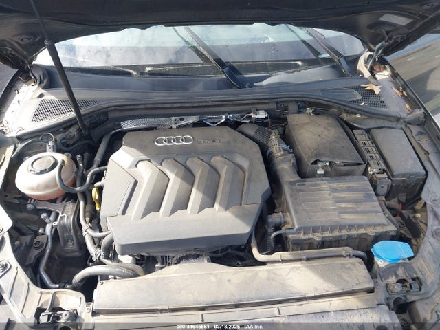 2018 AUDI A3 WAUAUGFF6J1002969 Photo 9