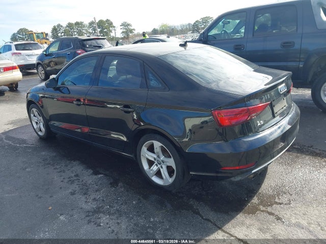 2018 AUDI A3 WAUAUGFF6J1002969 Photo 2