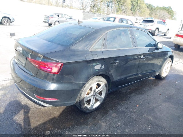 2018 AUDI A3 WAUAUGFF6J1002969 Photo 3
