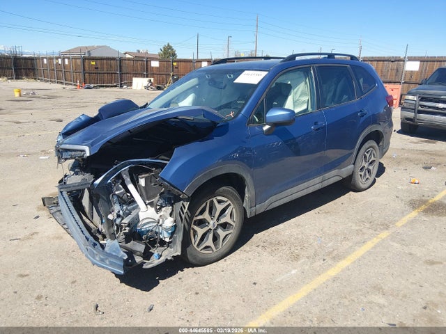 Продаж на аукціоні авто 2021 Subaru Forester Premium, vin: JF2SKAJC1MH470385, номер лоту: 44645585