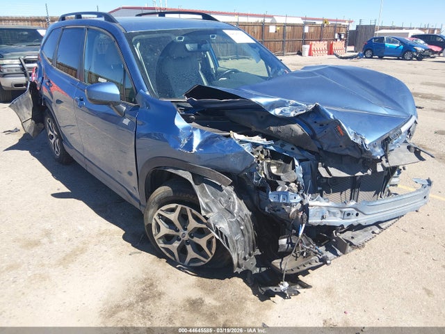 Продаж на аукціоні авто 2021 Subaru Forester Premium, vin: JF2SKAJC1MH470385, номер лоту: 44645585