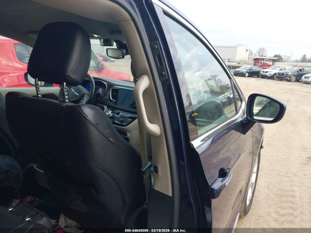 Продаж на аукціоні авто 2018 Chrysler Pacifica Touring L, vin: 2C4RC1BG6JR121105, номер лоту: 44645599