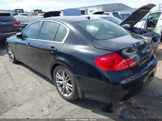 44645608 :رقم المزاد ، JN1CV6AP5BM303786 vin ، 2011 Infiniti G37 Journey مزاد بيع