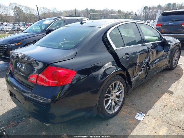 44645608 :رقم المزاد ، JN1CV6AP5BM303786 vin ، 2011 Infiniti G37 Journey مزاد بيع