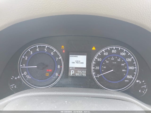 44645608 :رقم المزاد ، JN1CV6AP5BM303786 vin ، 2011 Infiniti G37 Journey مزاد بيع