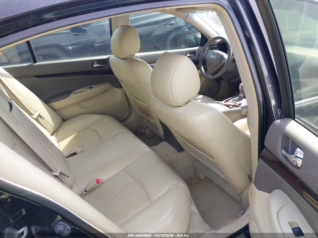 44645608 :رقم المزاد ، JN1CV6AP5BM303786 vin ، 2011 Infiniti G37 Journey مزاد بيع