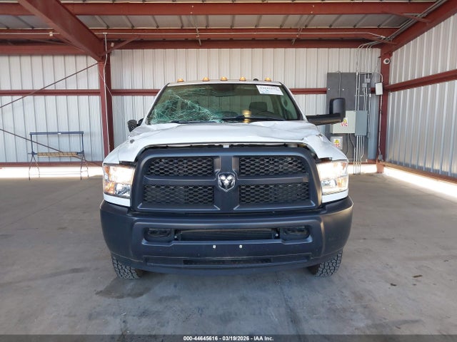 3C63RRAL9HG669575 RAM 3500 Tradesman 4x4 8&#039; Box
