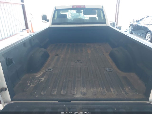 3C63RRAL9HG669575 RAM 3500 Tradesman 4x4 8&#039; Box
