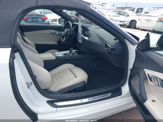 Auction sale of the 2025 Bmw Z4 M40i, vin: WBAHF9C07SWY37682, lot number: 44645624
