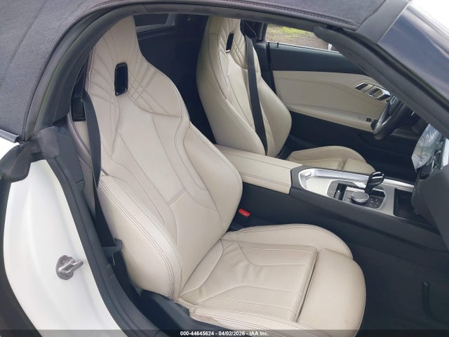 Auction sale of the 2025 Bmw Z4 M40i, vin: WBAHF9C07SWY37682, lot number: 44645624
