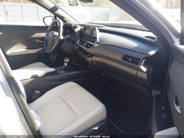 Продажа на аукционе авто 2023 Lexus Ux 250h F Sport Design, vin: JTHB9JBH2P2067476, номер лота: 44645630