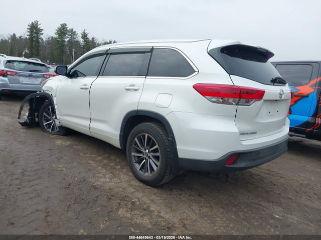 44645643 :رقم المزاد ، 5TDJZRFH5JS896130 vin ، 2018 Toyota Highlander Xle مزاد بيع