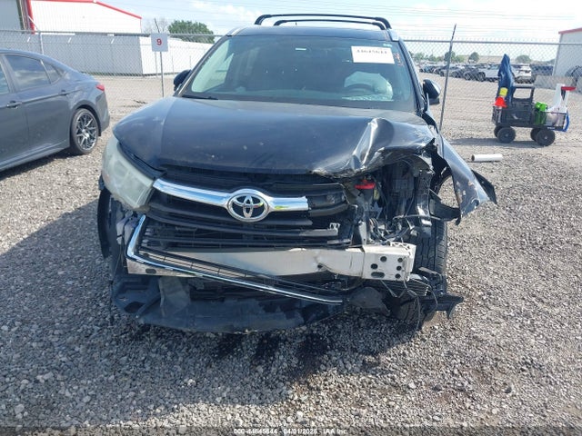 2014 Toyota Highlander Xle V6 მანქანა იყიდება აუქციონზე, vin: 5TDKKRFH7ES022666, აუქციონის ნომერი: 44645644