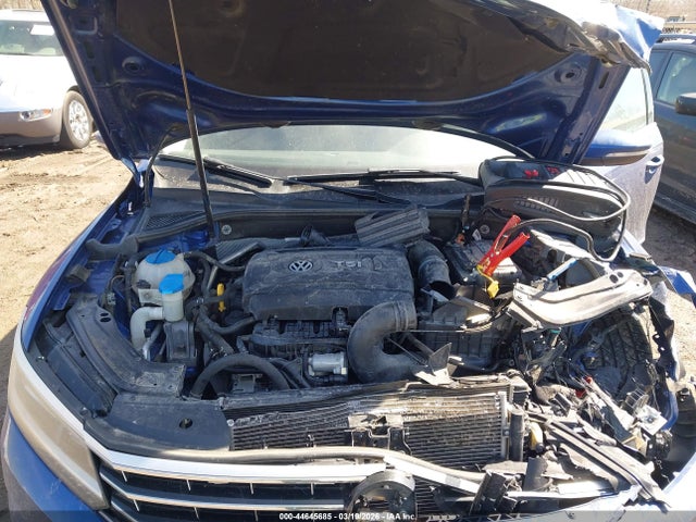 44645685 :رقم المزاد ، 1VWCT7A35HC055797 vin ، 2017 Volkswagen Passat 1.8t Sel Premium مزاد بيع